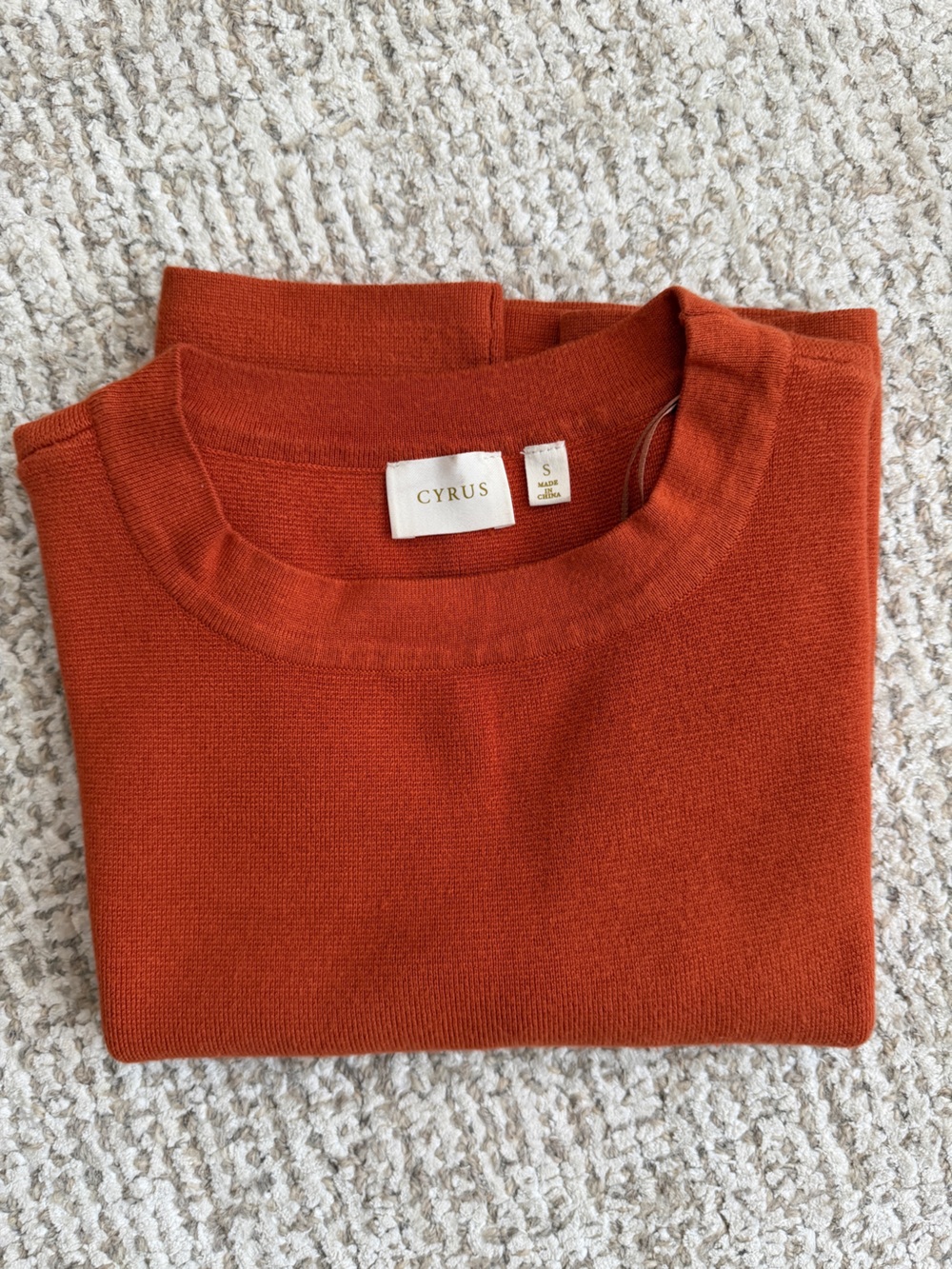 Cyrus Women's Scoopneck Sweater in Warm Rust